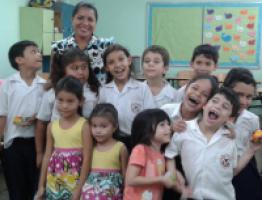 Estudiantes de la Escuela El Japón Grupo II A